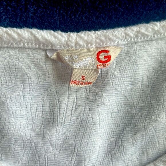 G by GUESS Women’s White Mesh Half Sleeve Crop Top Size Small - Picture 2 of 6